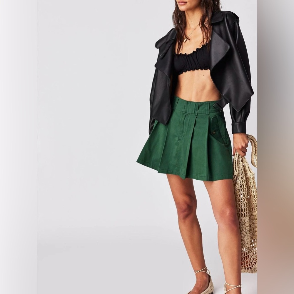 FREE PEOPLE Pleats To Meet You Mini Skirt
